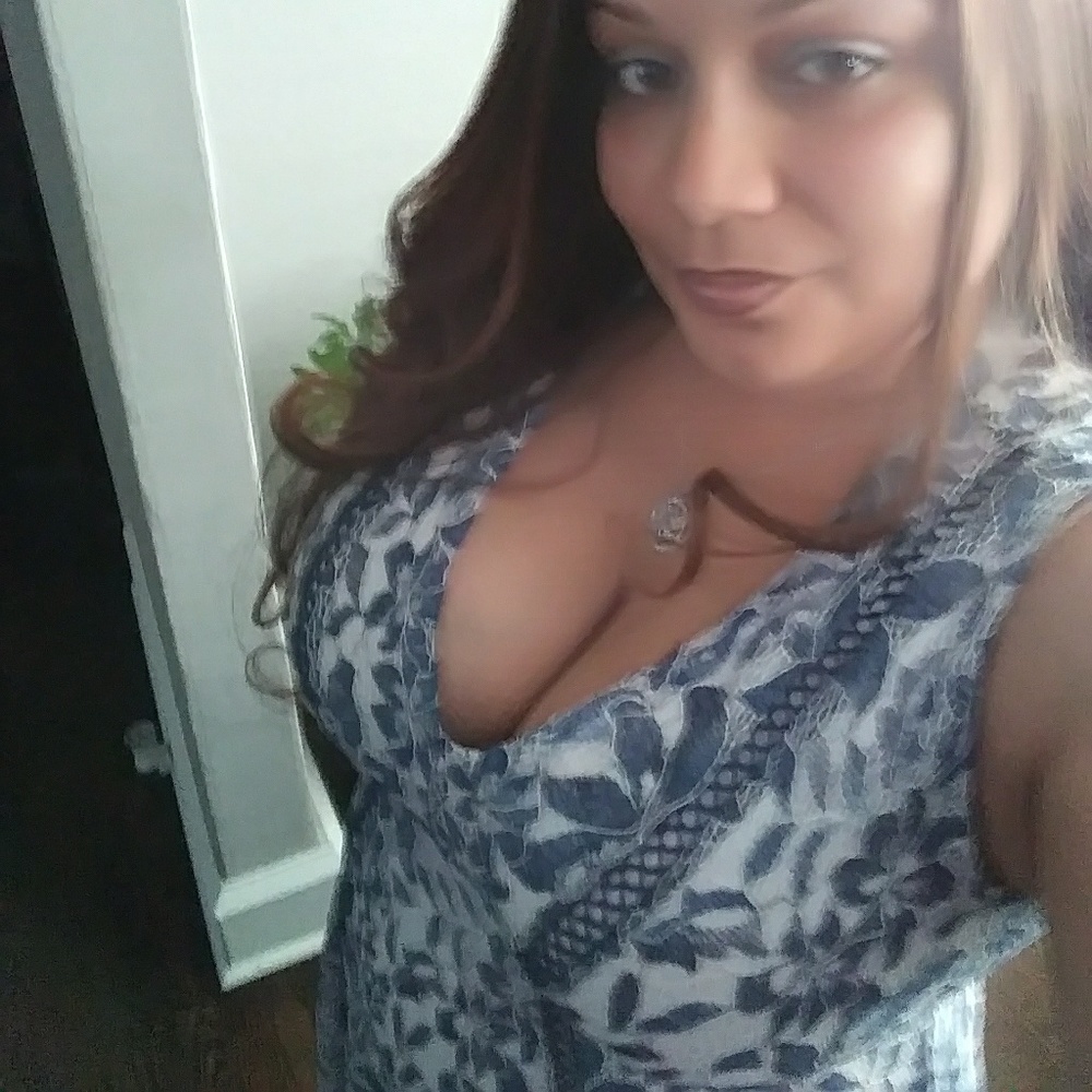 Dress - Picture 3 of 4